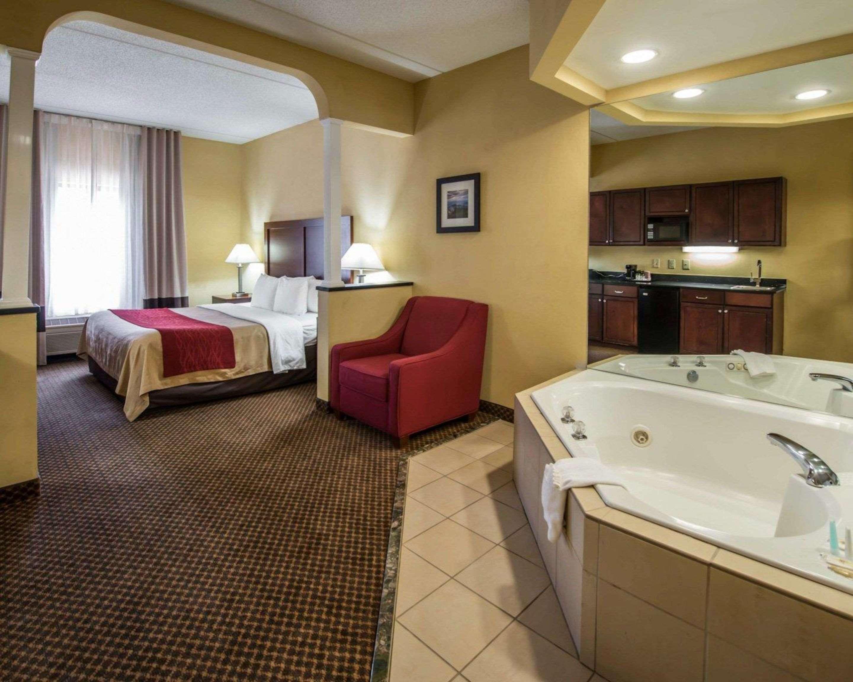 Comfort Inn & Suites Morganton Eksteriør billede