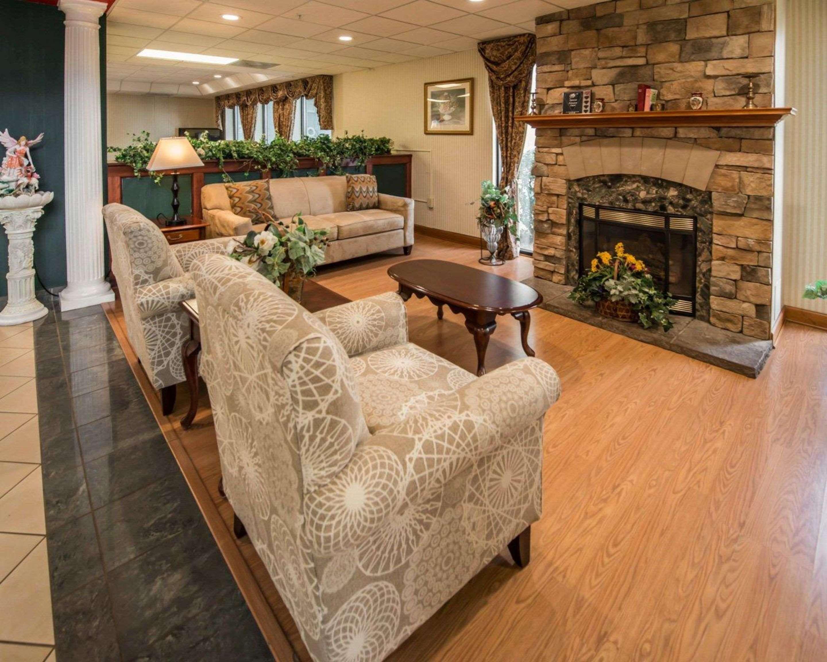 Comfort Inn & Suites Morganton Eksteriør billede